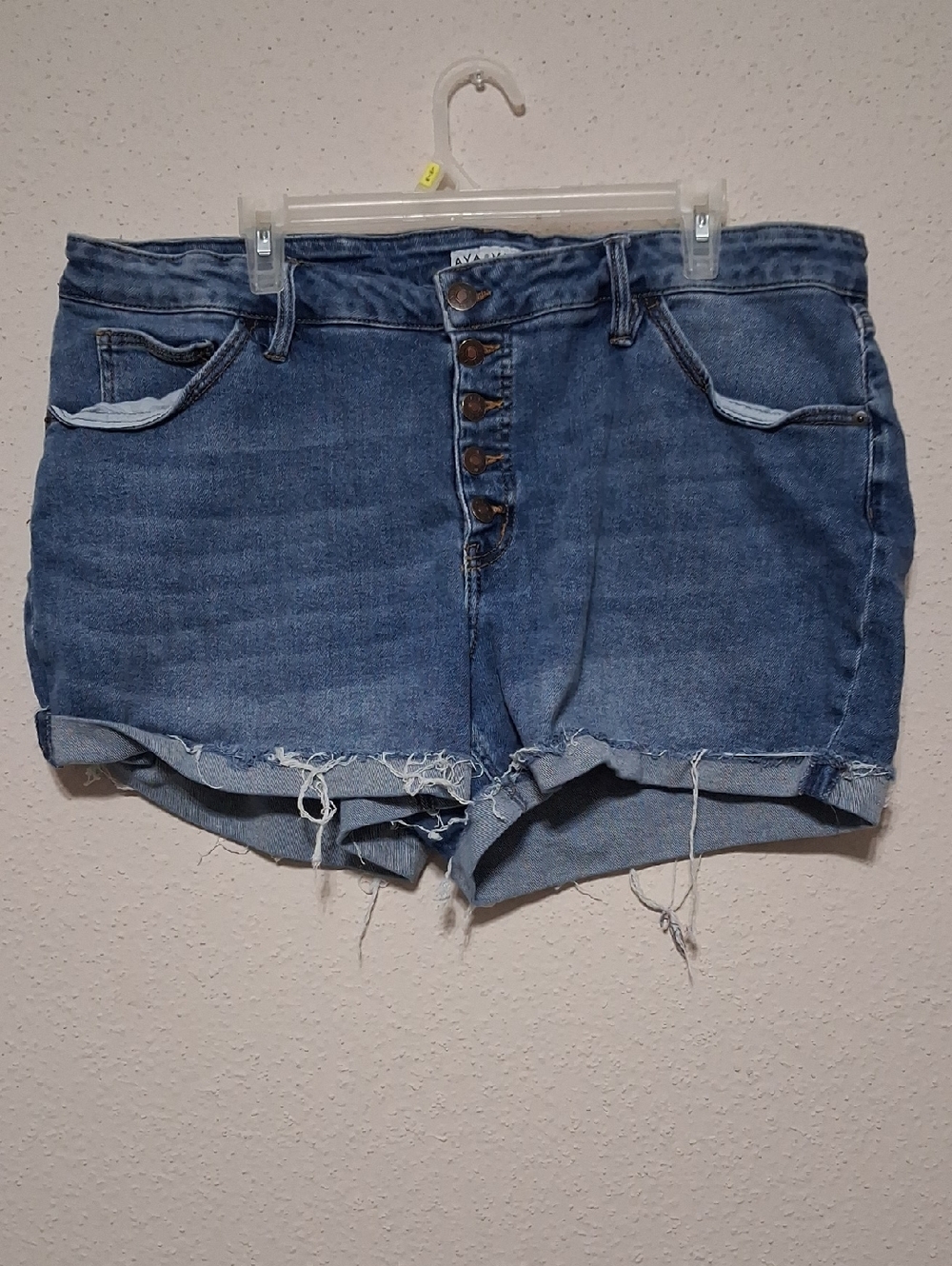 Ava & Viv Medium Blue Distressed Denim Button-Fly Shorts